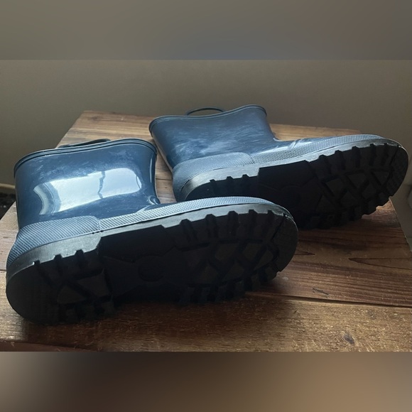 Kids Rain Boots - Size 1 - Picture 6 of 6